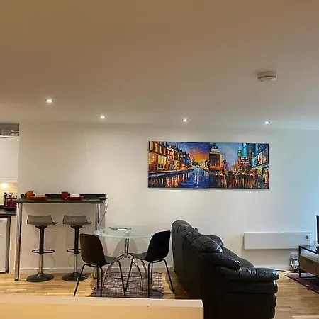 Entire In Picturesque Islands - Short Walk From Centre *